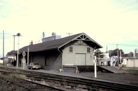 Lowell MI depot